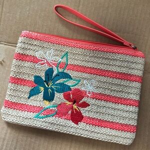 Vera Bradley Straw Wristlet